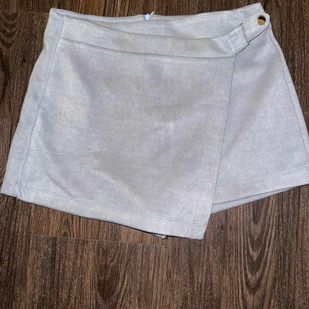 Stylish Grey Faux Suede Skort